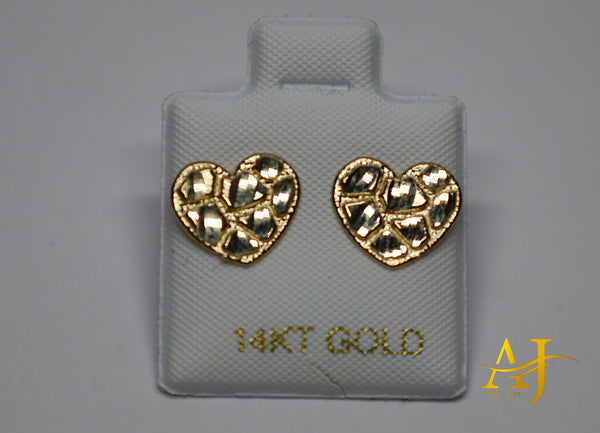 Aretes de oro de 14 quilates con forma de corazón y pepitas planas