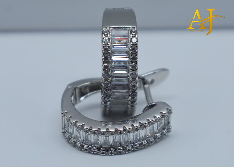 Aros baguette con circonitas cúbicas en plata 925