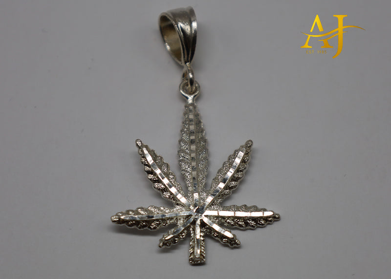 925 Diamond Cut Leaf Pendant