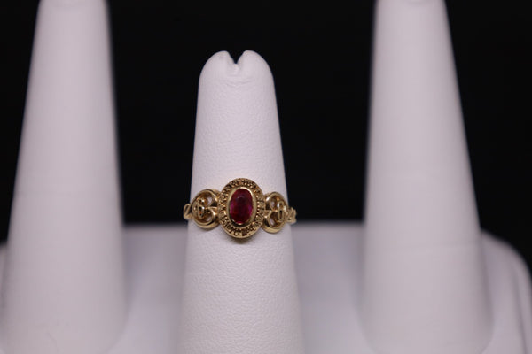 Anillo de graduación para mujer de oro de 14 kt