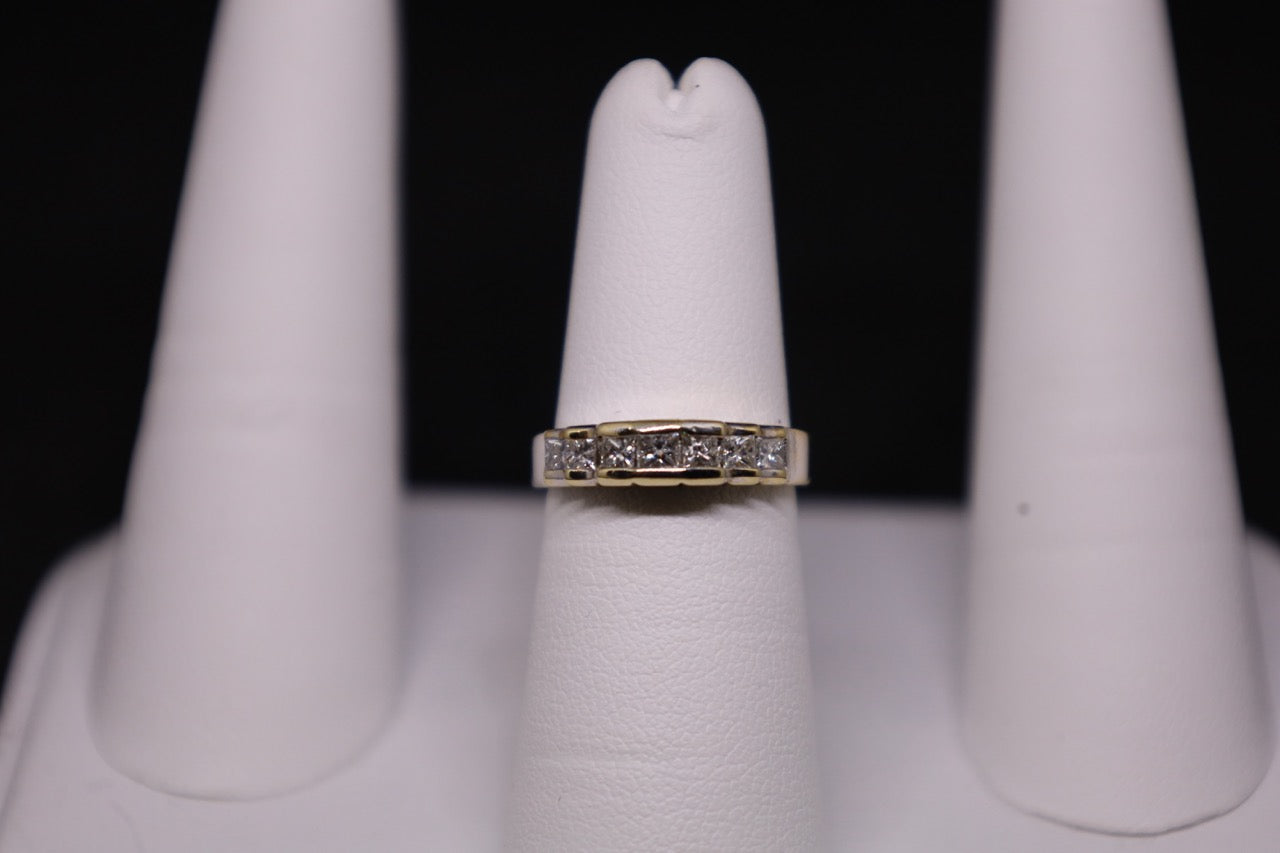 14KT Princess Diamond band