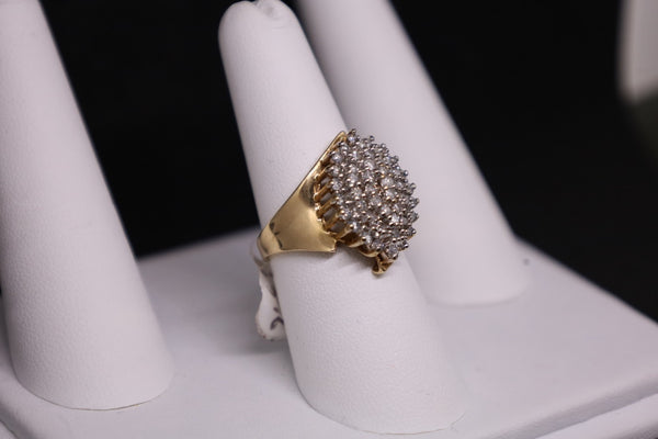 Anillo de diamantes en racimo de 10 kt