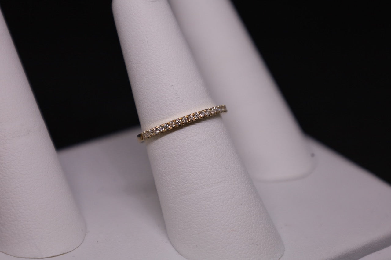 14KT Diamond Wedding Band