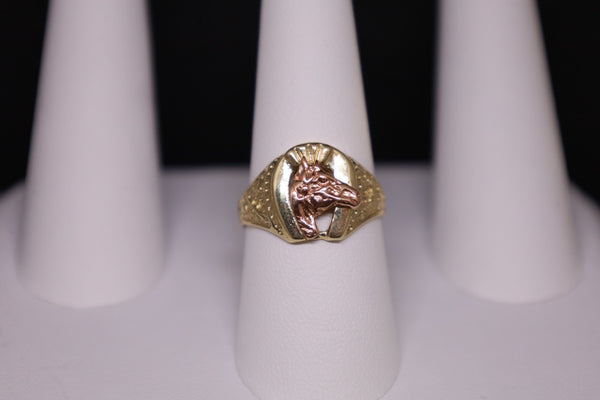 Anillo de caballo de dos tonos de oro de 14 kt