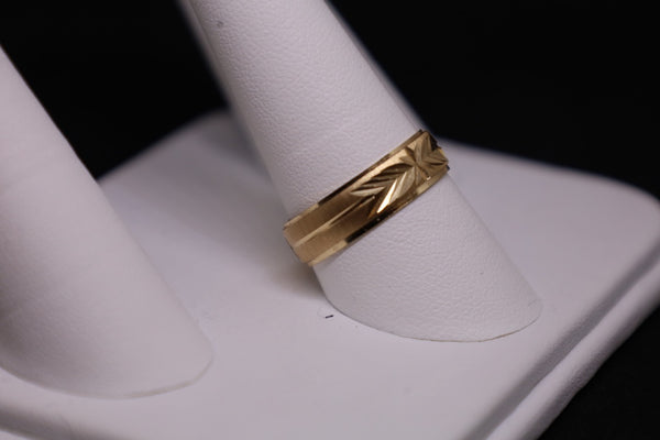 Alianza de boda para hombre con corte de diamante de 14 kt